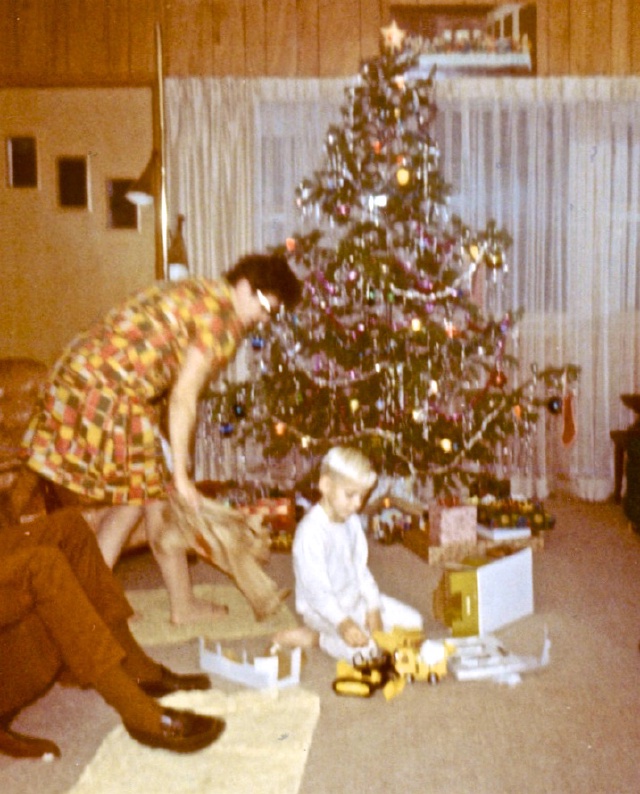 1969-12-Scott Mom-Dan.jpg